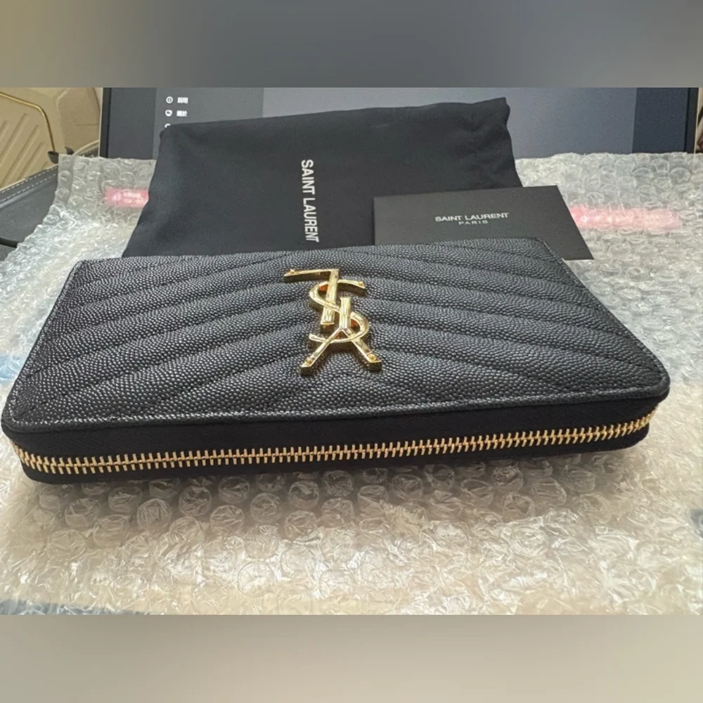 Yves Saint Laurent Cassandre Matelasse Zip Around Quilted Wallet - Picture 3 of 12